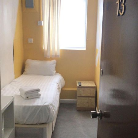 Acorn Lodge Guest House - Free Parking Gosport Zewnętrze zdjęcie